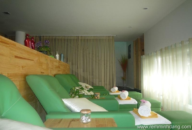rem-cua-grand plaza-tran-duy-hung-cau-giay-ha-noi23.jpg